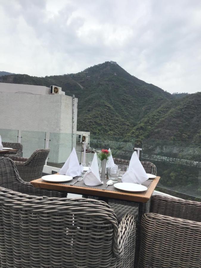 Timber Trail Base Resort - At The Foothills Of Adventure Parwanoo Екстер'єр фото