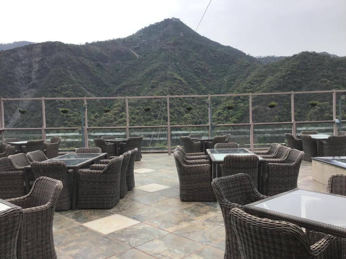 Timber Trail Base Resort - At The Foothills Of Adventure Parwanoo Екстер'єр фото